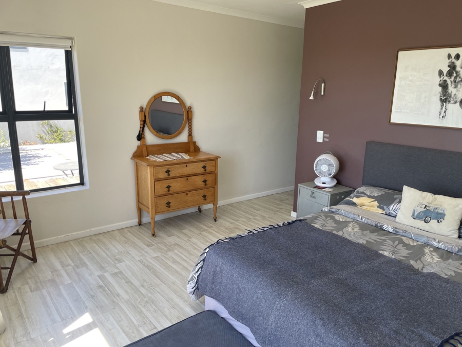 4 Bedroom Property for Sale in Pearl Bay Western Cape